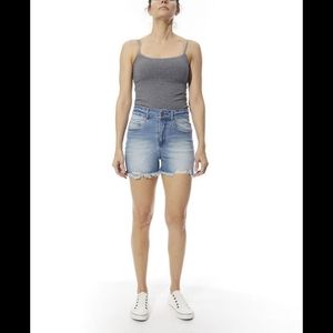 NWT  Women's Frayed Denim Shorts Size 27